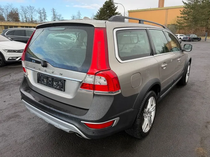 Volvo XC70