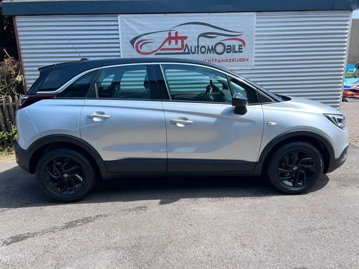 Opel Crossland (X)