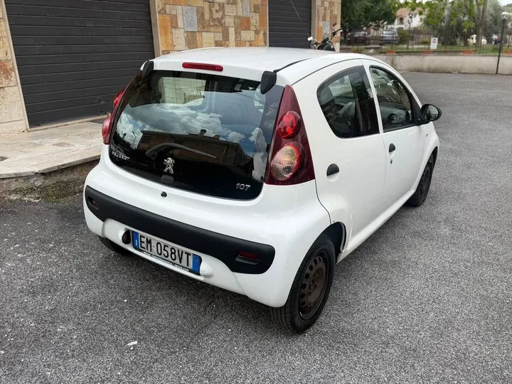 Peugeot 107