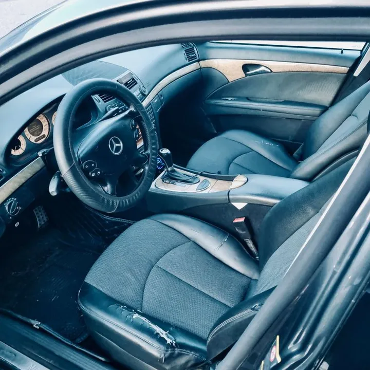 Mercedes-Benz E 280
