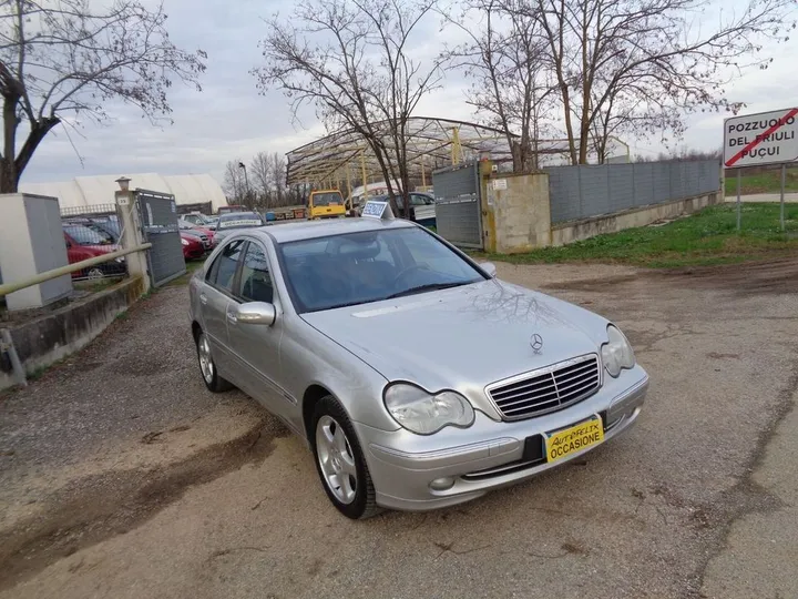 Mercedes-Benz C 200