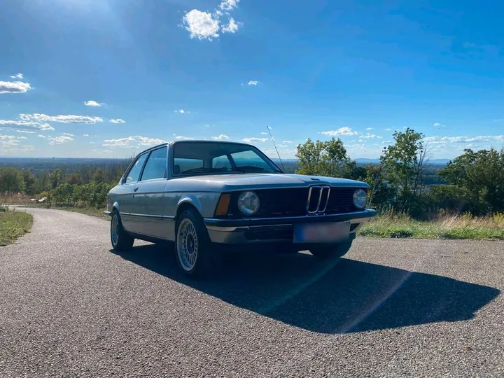 BMW 318