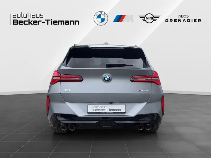BMW X3 M50