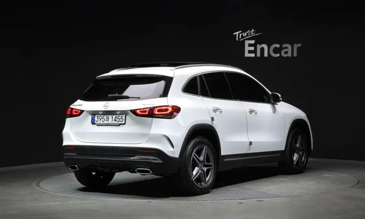 Mercedes-Benz GLA-Class