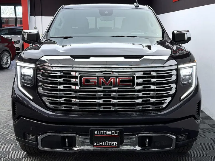 GMC Sierra