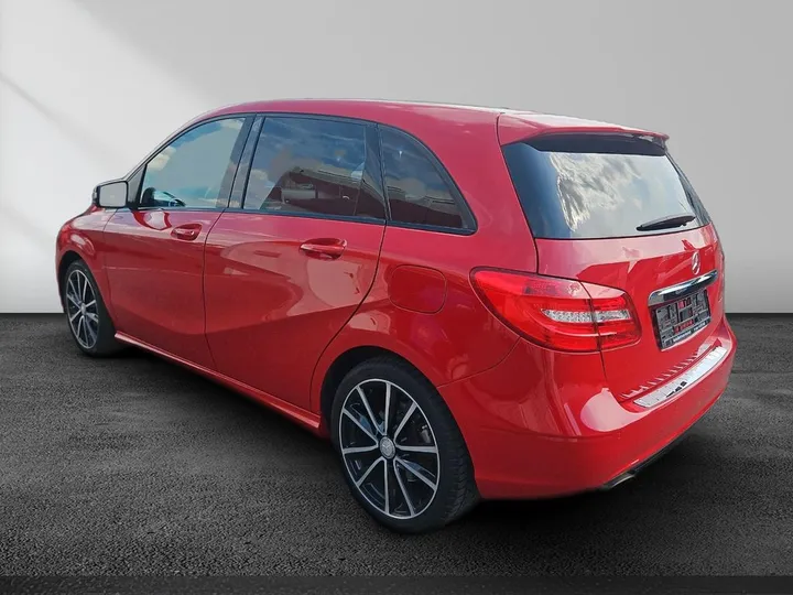 Mercedes-Benz B 250