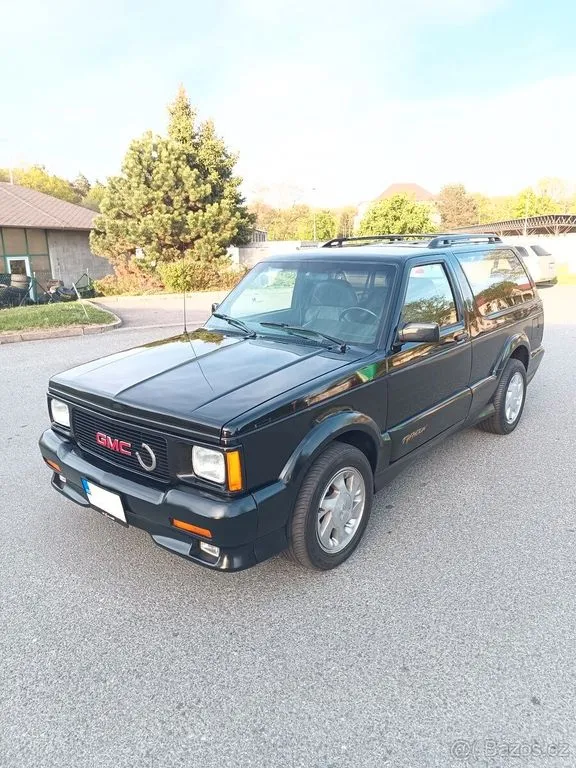 GMC Typhoon