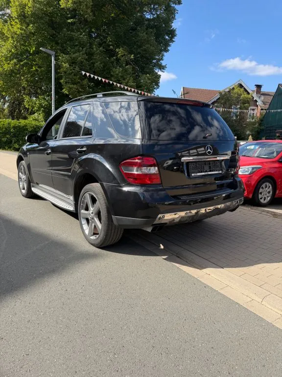 Mercedes-Benz ML 320