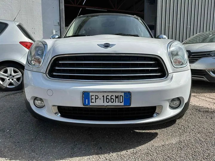 MINI Countryman D (Cooper)