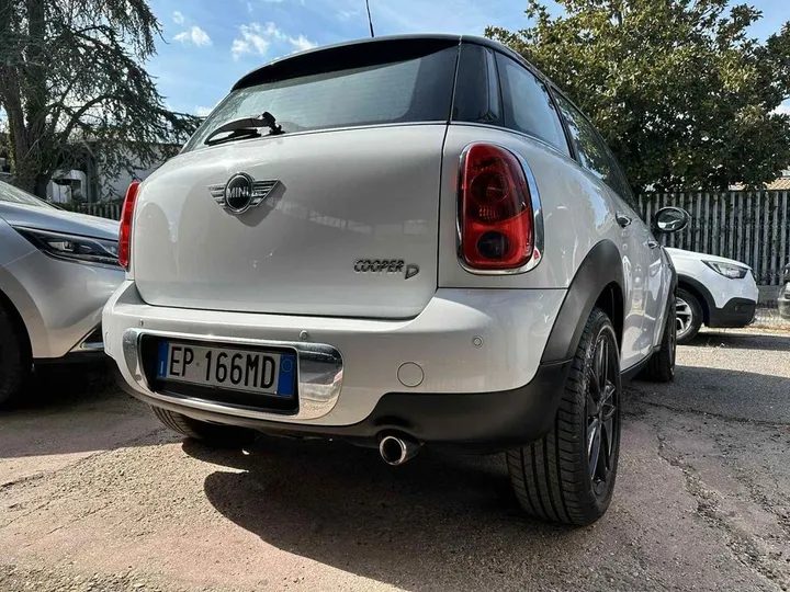 MINI Countryman D (Cooper)