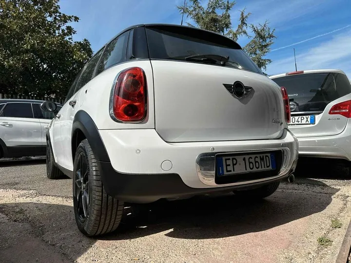MINI Countryman D (Cooper)