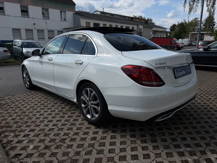 Mercedes-Benz C 200