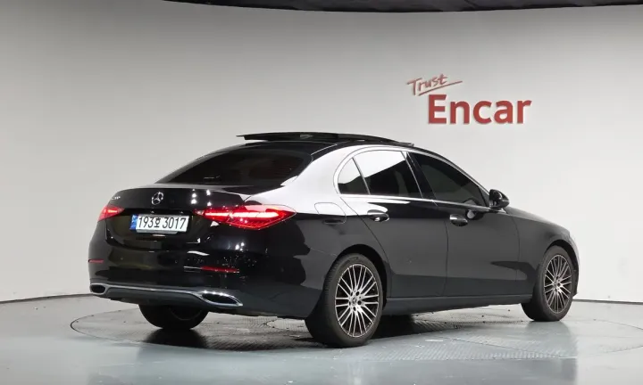 Mercedes-Benz C-Class