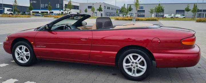Chrysler Stratus