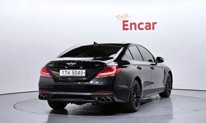 Genesis G70