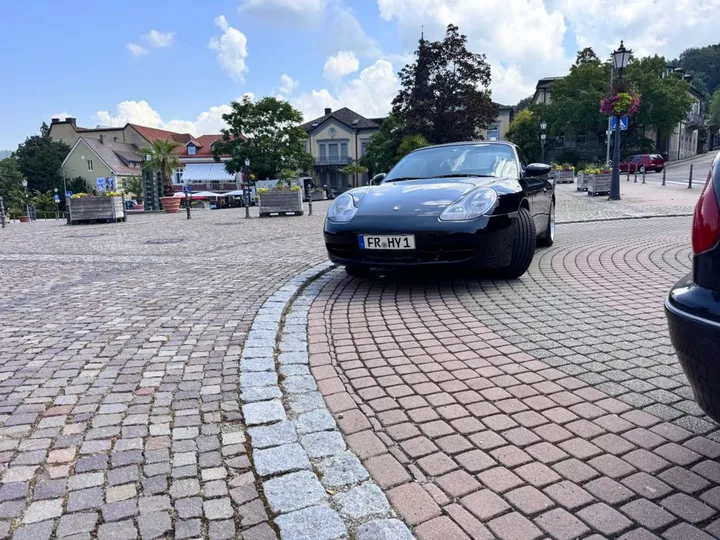Porsche 996