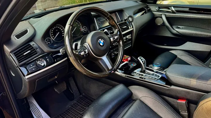 BMW X4 M40