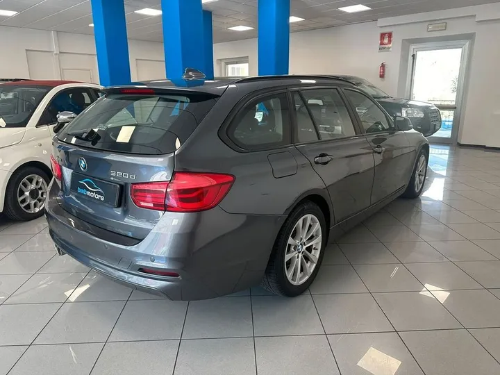 BMW 320