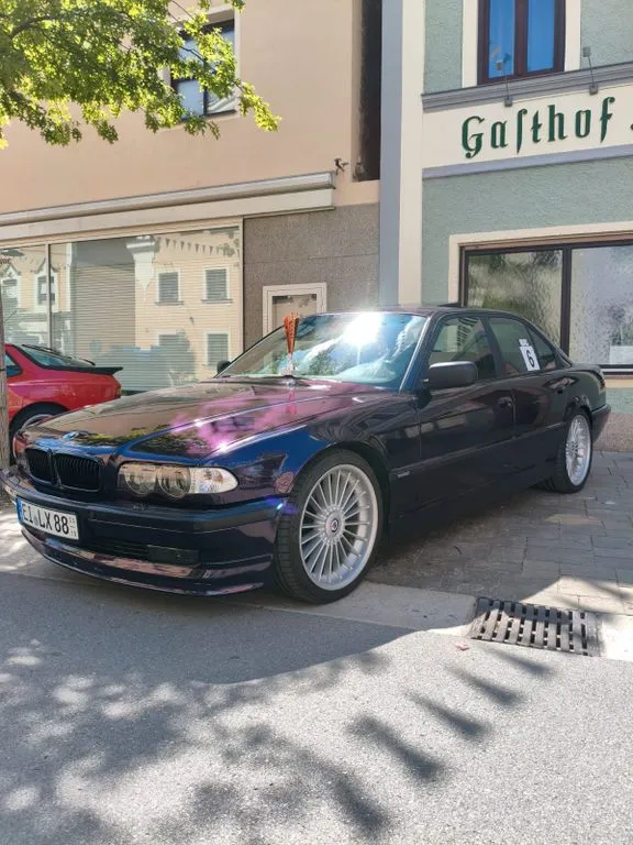 BMW 740
