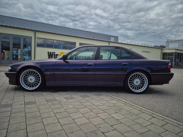 BMW 740
