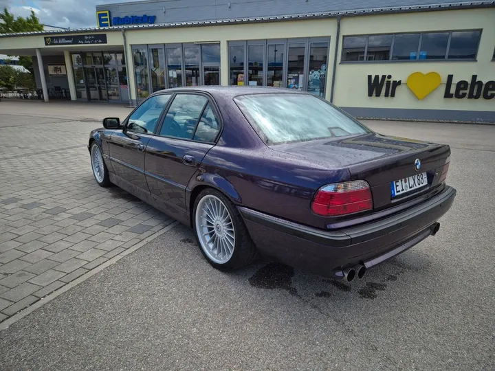 BMW 740