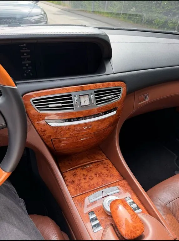 Mercedes-Benz CL 600