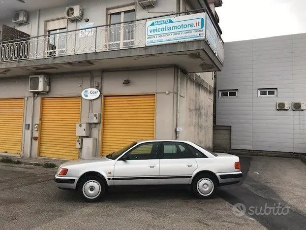 Audi 100