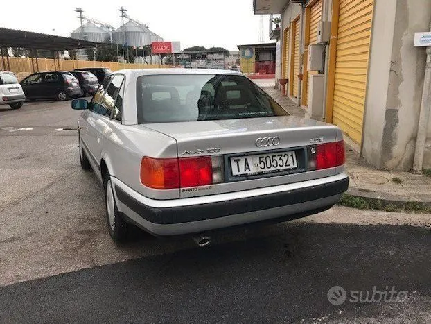 Audi 100