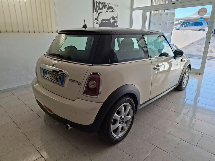 MINI Cooper D