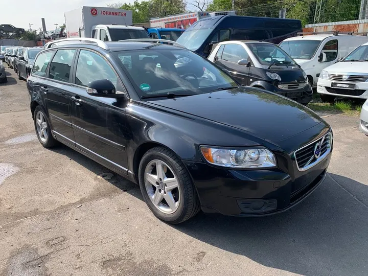Volvo V50