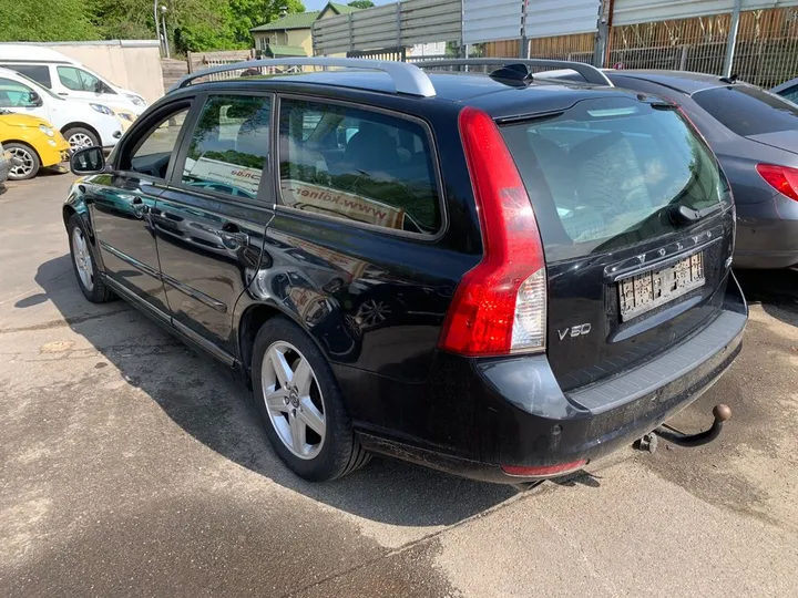 Volvo V50