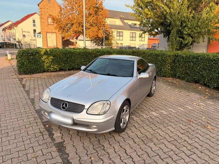 Mercedes-Benz SLK 200