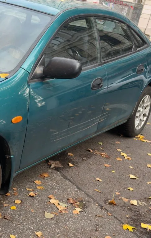 Mazda 323