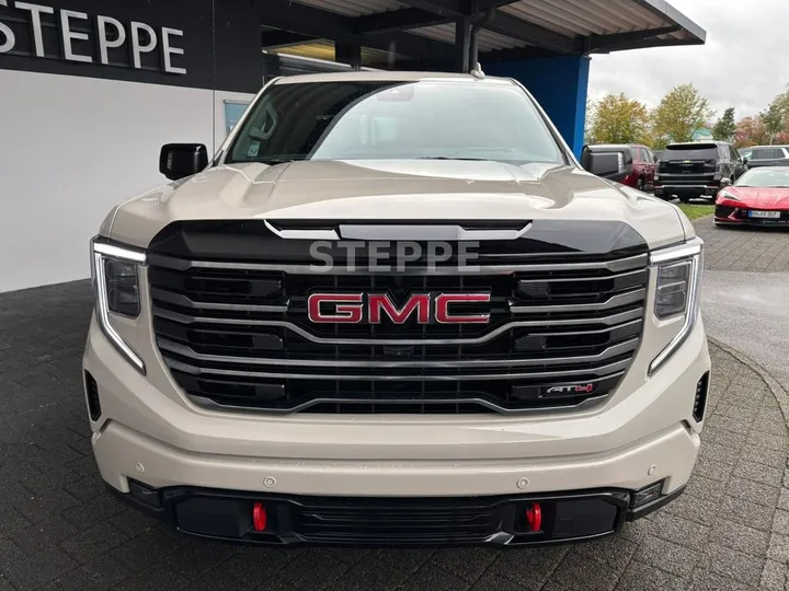 GMC Sierra