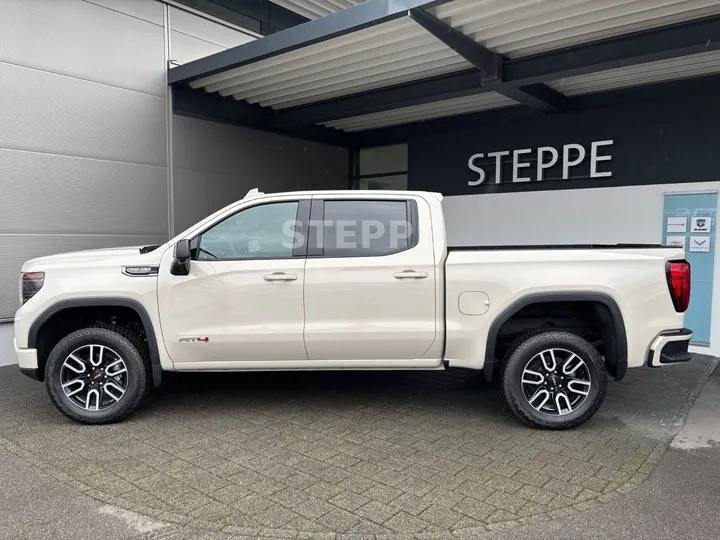 GMC Sierra