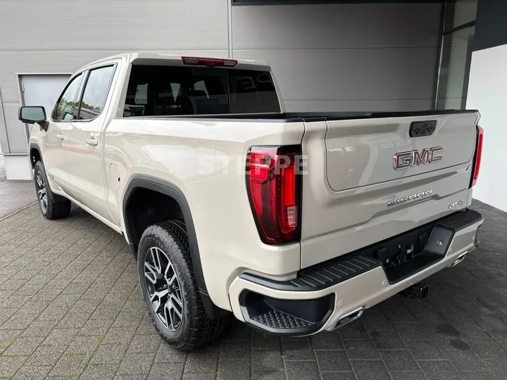 GMC Sierra