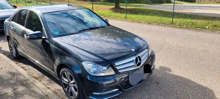 Mercedes-Benz C 220