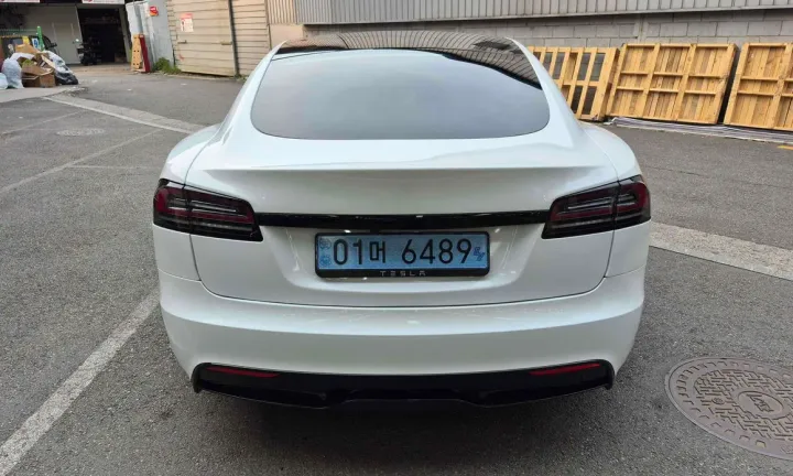 Tesla Model S
