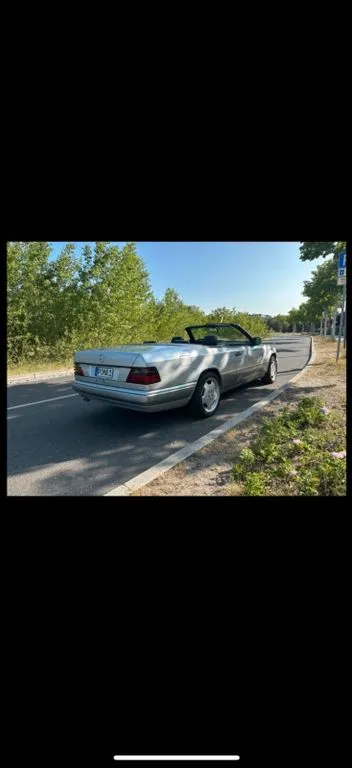 Mercedes-Benz E 320