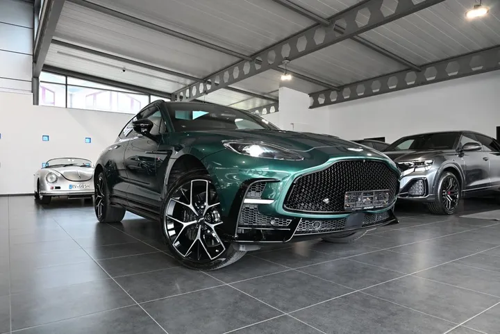 Aston Martin DBX
