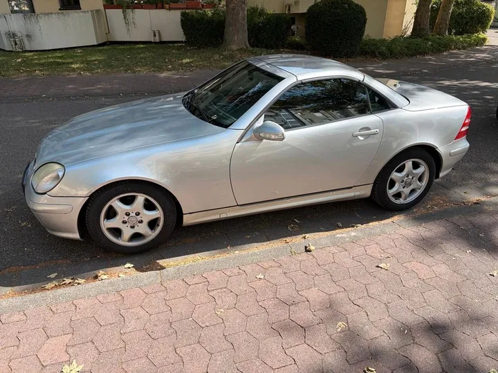 Mercedes-Benz SLK 200
