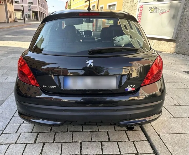Peugeot 106
