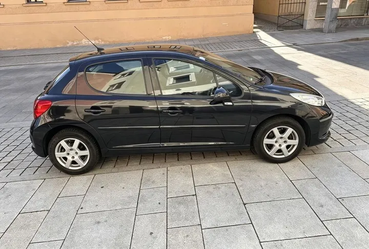 Peugeot 106