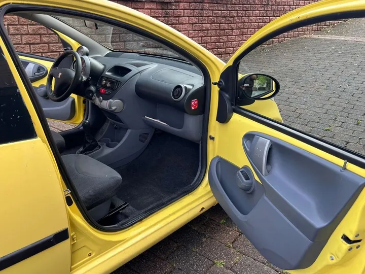 Peugeot 107