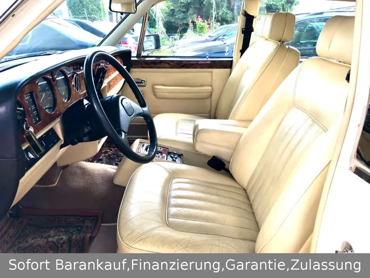 Rolls-Royce Silver Spur