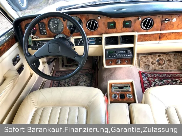 Rolls-Royce Silver Spur
