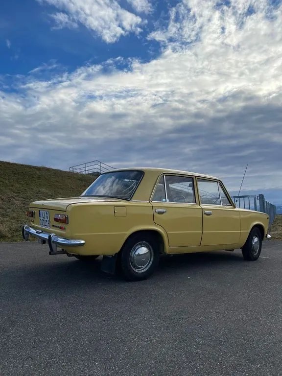 Lada 1200