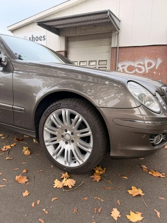 Mercedes-Benz E 280