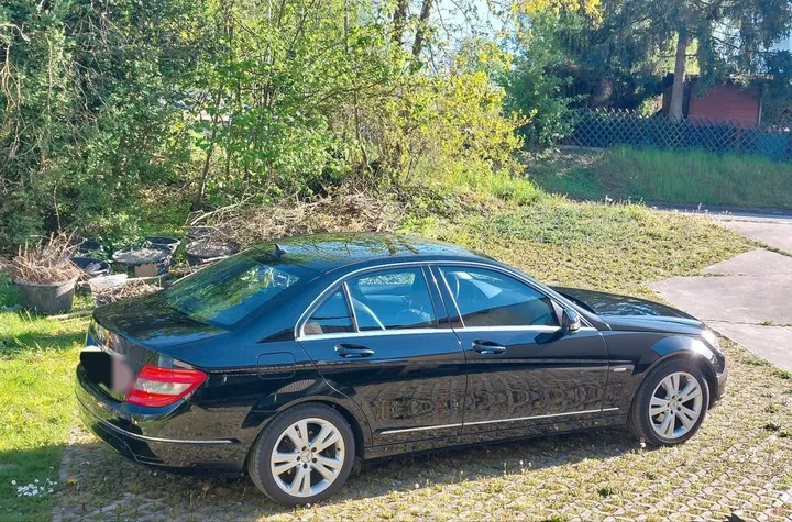 Mercedes-Benz C 180