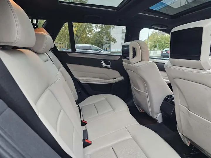 Mercedes-Benz E 200